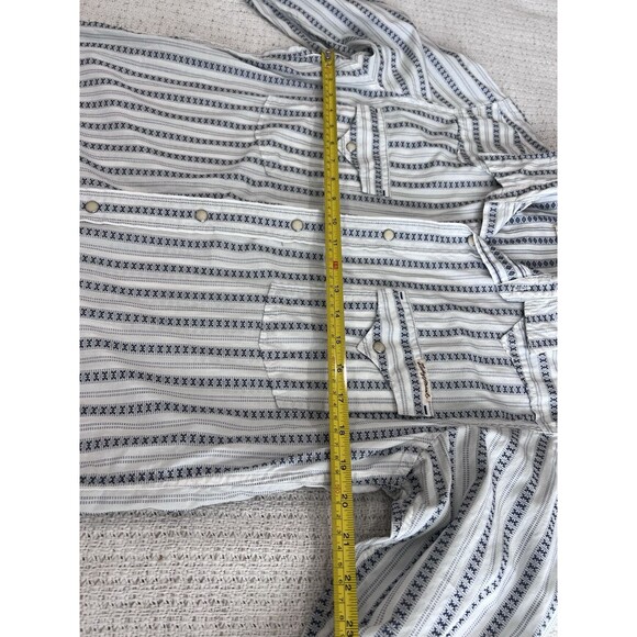 LUCKY BRAND Western White Blue Pearl Snap Sz M Cotton Native Striped Americana - Picture 7 of 7